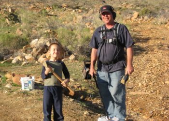 son-loved-metal-detecting-just-as-much-as-his-father